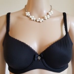 Victoria's Secret Bra 32D